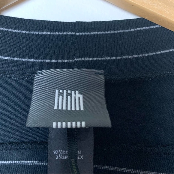 Lilith Paris French Lagenlook V Neck Black Cardigan - Picture 5 of 15